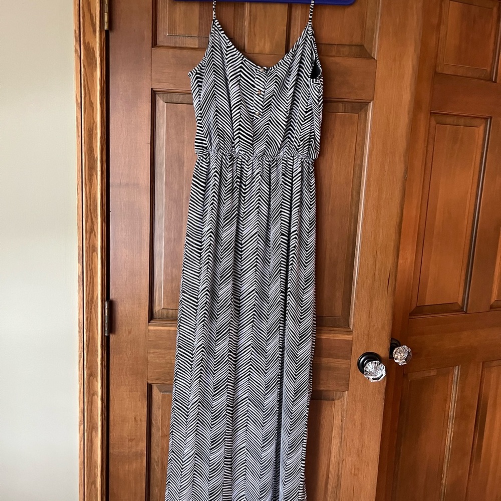 Black and white maxi